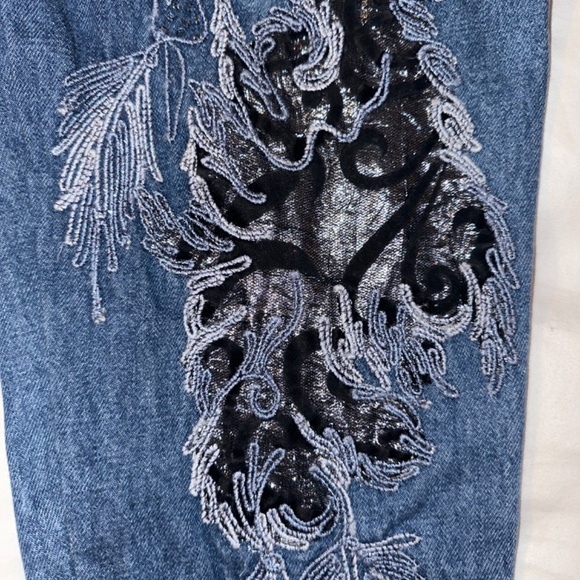 90’s Vintage High Waisted Embroidered Jeans Italy Baggy - Picture 8 of 8